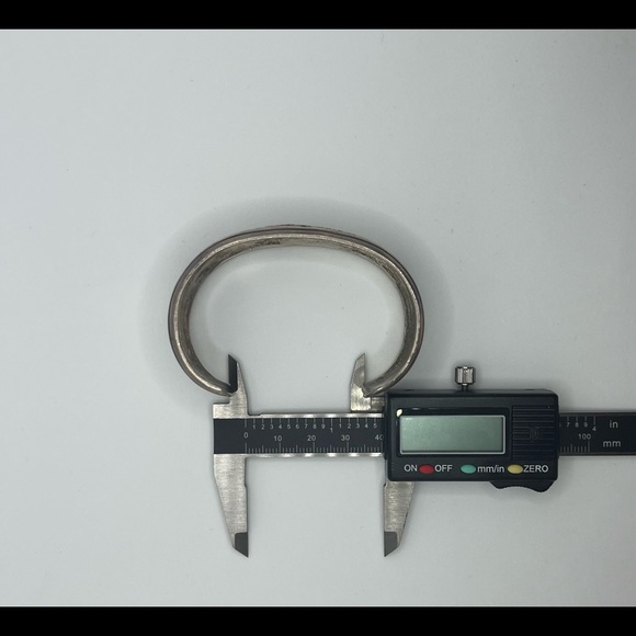 Sterling silver cuff bracelet by Thomas singer with buffalo navajo 43.19 grams - Picture 6 of 13